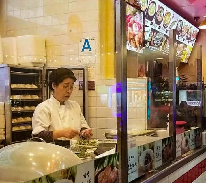 Where To Find The Best Food In Koreatown LA 8 Trying to find the best eats in Koreatown Plaza's food court.