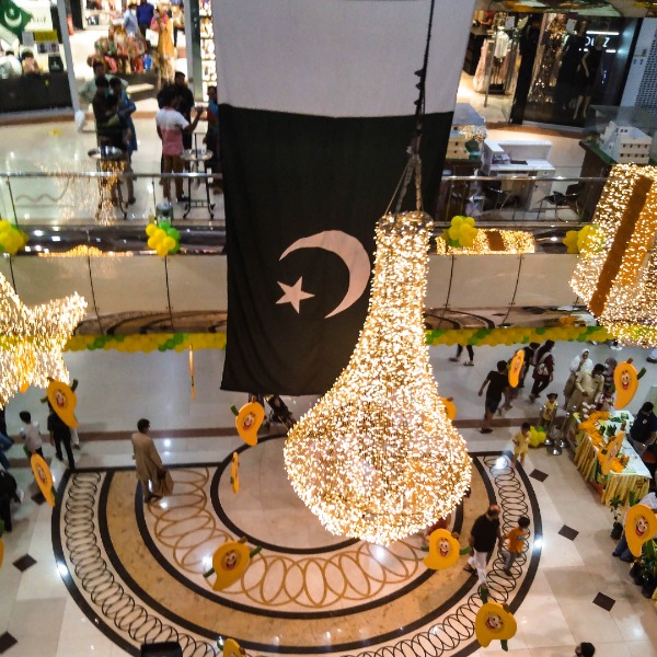 10 Awesome Things To Do In Islamabad In A Day 5 Shopping at Centaurus Mall is a must in Islamabad.