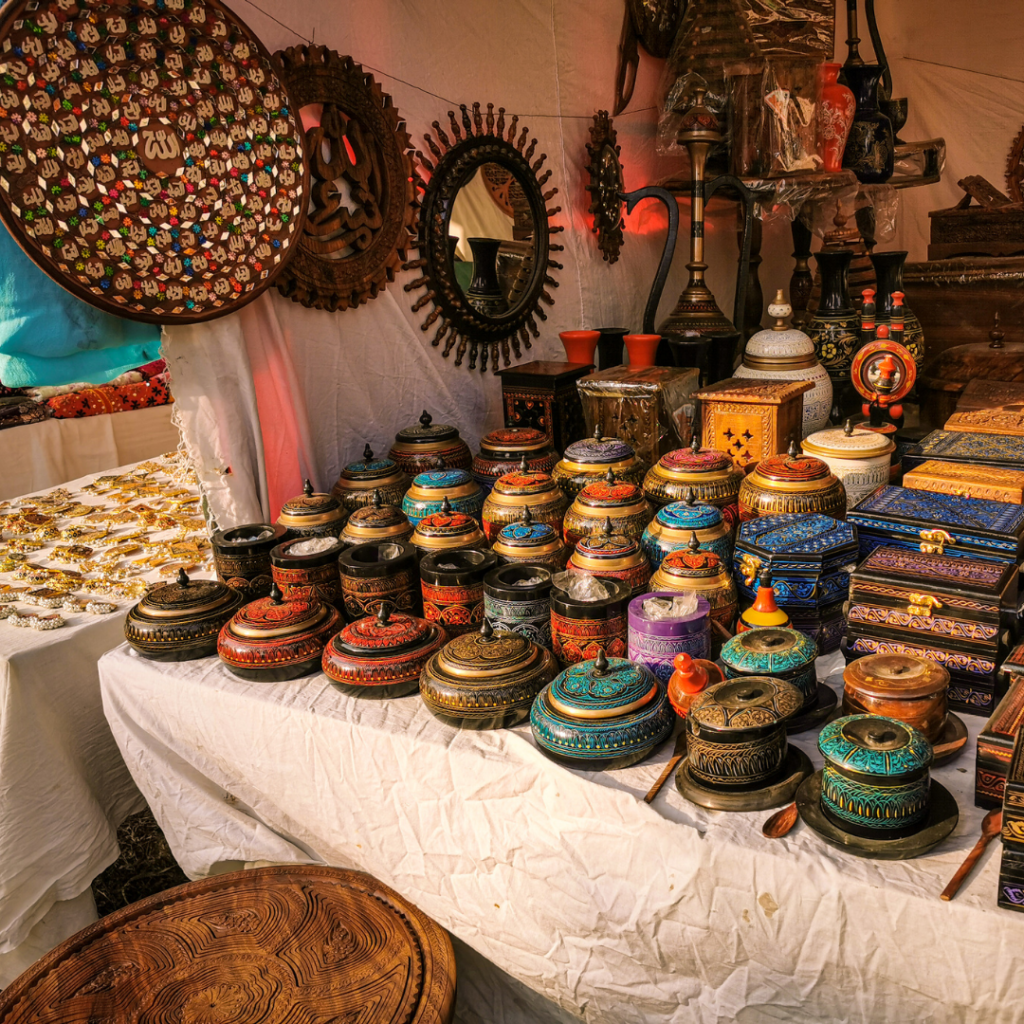 10 Awesome Things To Do In Islamabad In A Day 6 Traditional Sindhi crafts at Lok Virsa Heritage Museum in Islamabad.