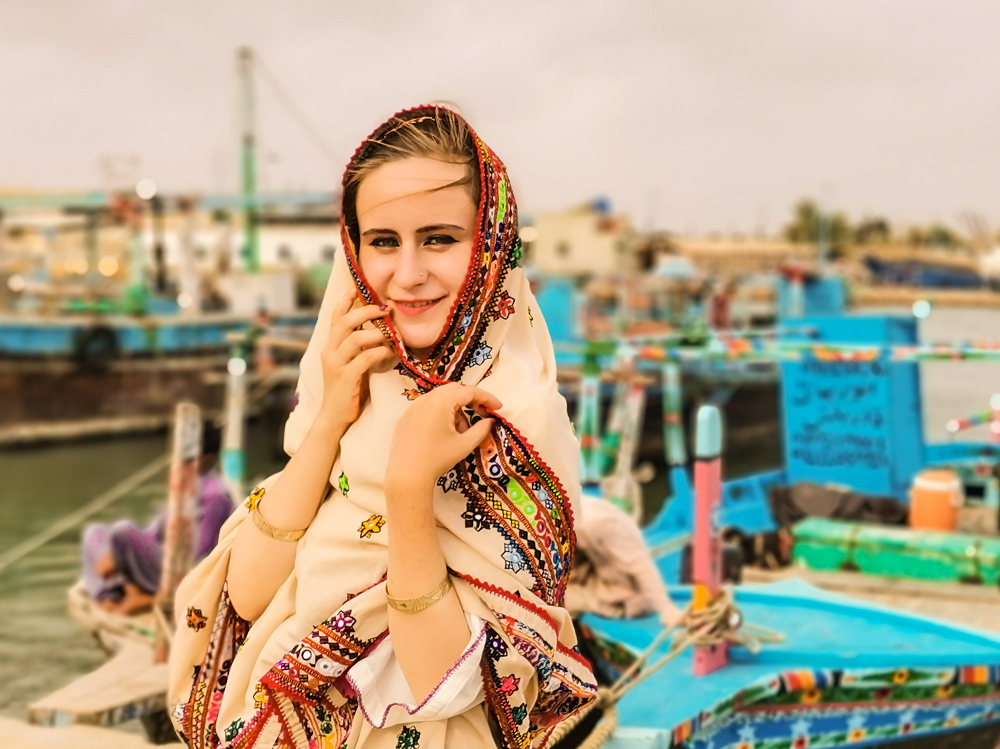 Hello World, Welcome To My Travel Blog! 2 Foreign girl in embroidered chadar at Korangi Port, Karachi, Pakistan.